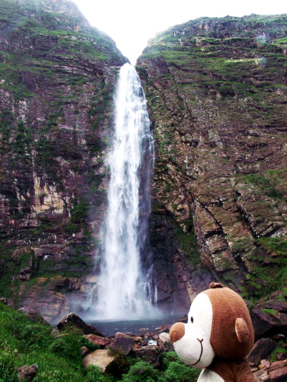 A cachoeira Casca d'Anta é enorme!